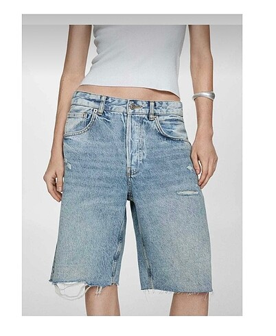 m Beden Dekoratif yırtıklı denim bermuda şort