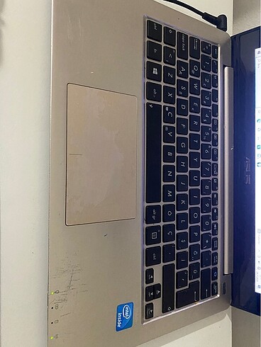 Beden Asus dokunmatik bilgisayar