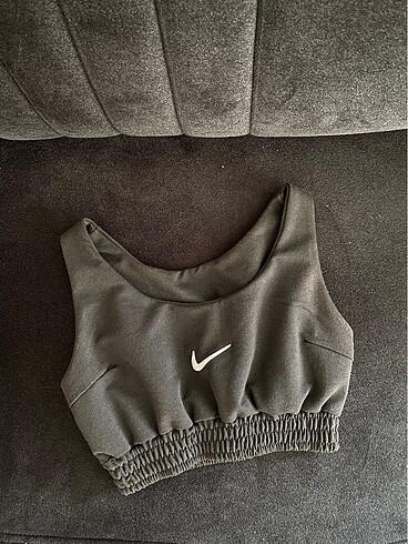 Siyah nike crop