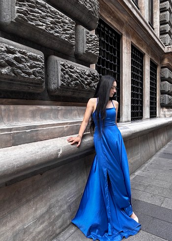 Uzun Parlak Mavi Straplez Gotik Kadın Elbise - Görsel 4