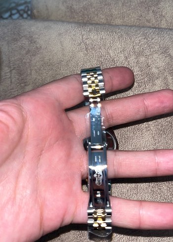 Altın Renkli Klasik Kadın Kol Saati - Görsel 4