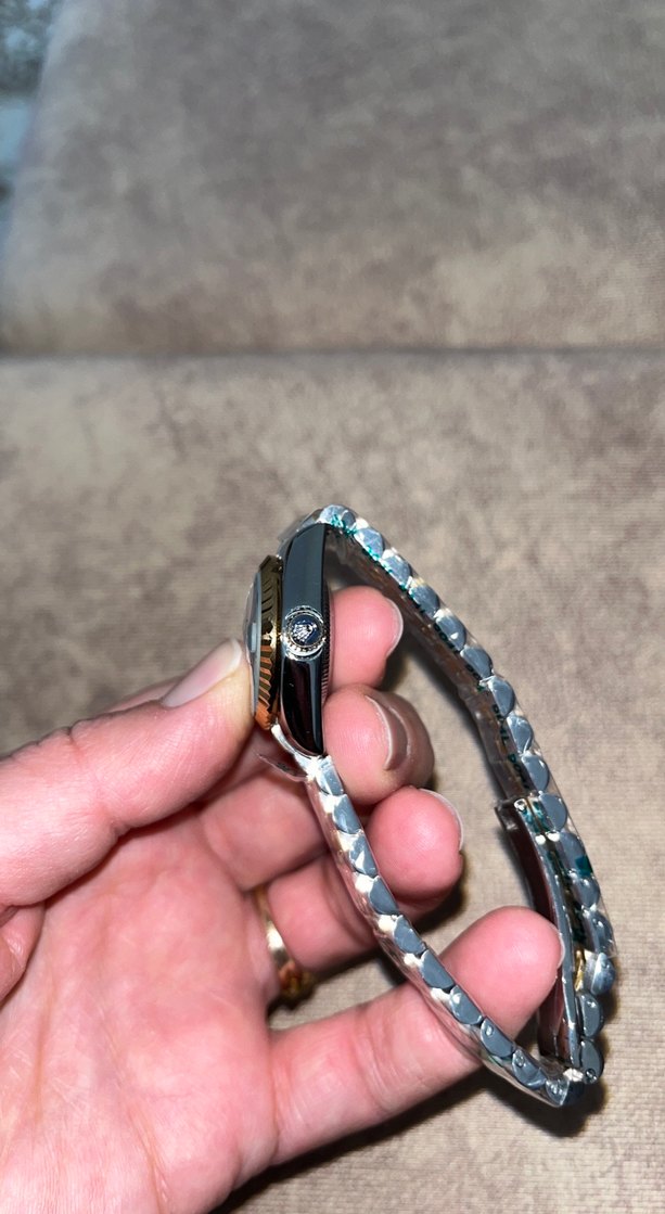 Altın ve Gri Kadın Klasik Saat - Görsel 2