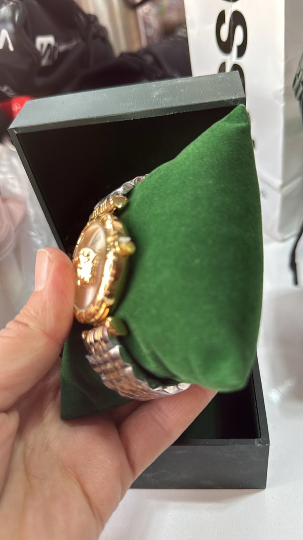 Altın ve Gümüş Renkli Kadın Klasik Saat - Görsel 5