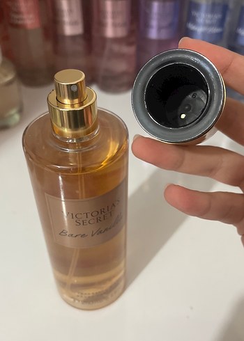 bare vanilla Victoria's Secret Vanilya Parfüm Spreyi 250 ml - Görsel 6