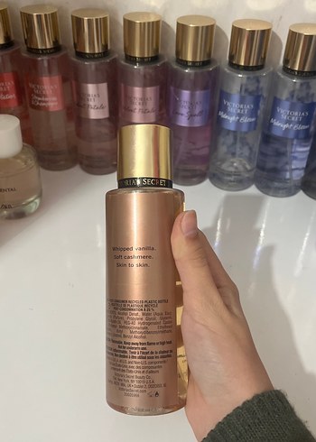 bare vanilla Victoria's Secret Vanilya Parfüm Spreyi 250 ml - Görsel 4