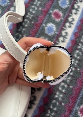 Beyaz Tokalı Kadın Omuz Çantası - Görsel 8