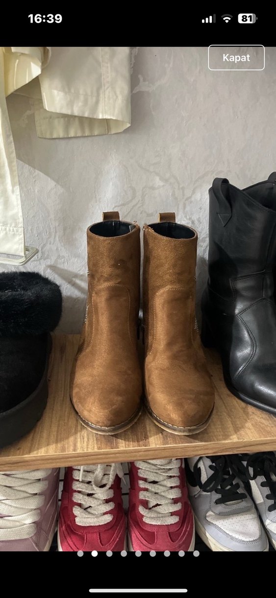 Yildiz desenli topuklu Kahverengi Süet Nakışlı Kadın Topuklu Bot - Görsel 2