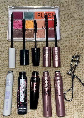 maybelline sky high maskara far paletMakyaj Seti ve Kirpik Kıvır - Görsel 7