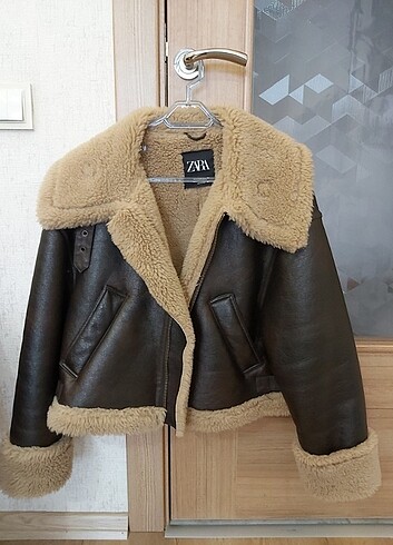 Zara mont