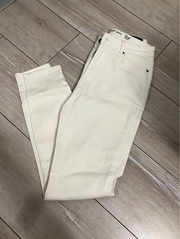 32 Beden Calvin klein Jeans beyaz