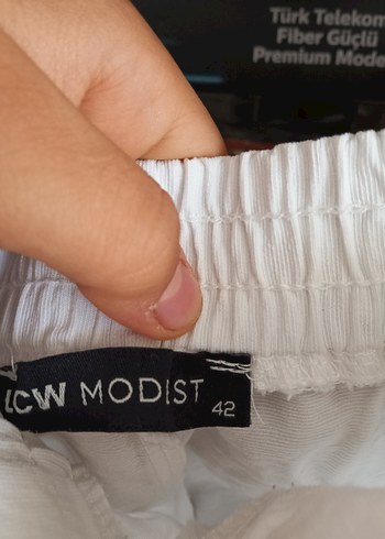 Beyaz Kadın Keten Salaş Midi Pantolon - Görsel 2