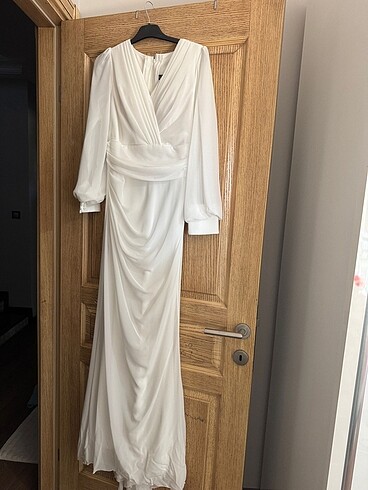 Söz, Nişan, nikah elbisesi