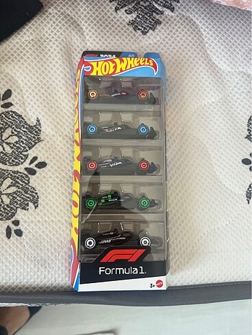Hot wheels Formula 1 beşli set.