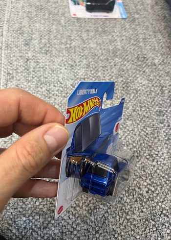  Beden Renk Hot Wheels Nissan Skyline 2000GT-R LBWK Mavi Oyuncak Araba