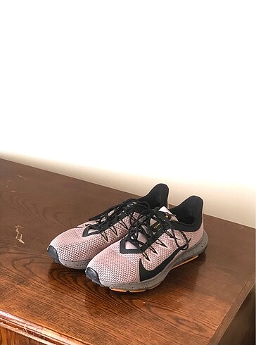 40 Beden Nike Quest 2 SE Koşu ayakkabısı