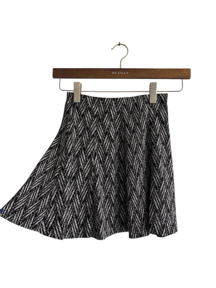 Dilvin Siyah Beyaz Desenli Mini Etek - Görsel 2