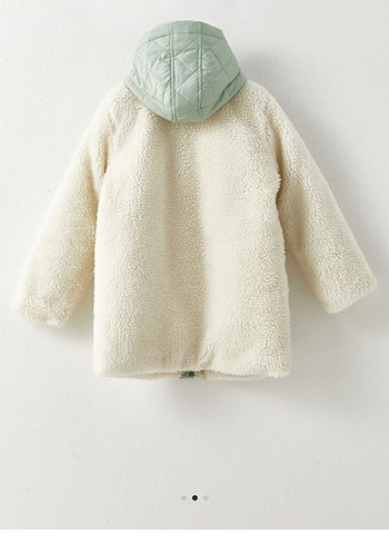 Kapüşonlu Beyaz Kürklü Kız Mont - Görsel 2