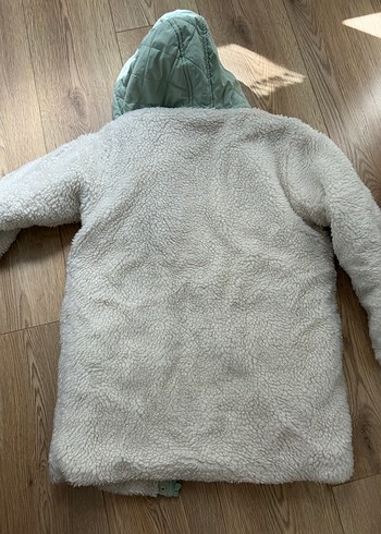 Kapüşonlu Beyaz Kürklü Kız Mont - Görsel 8