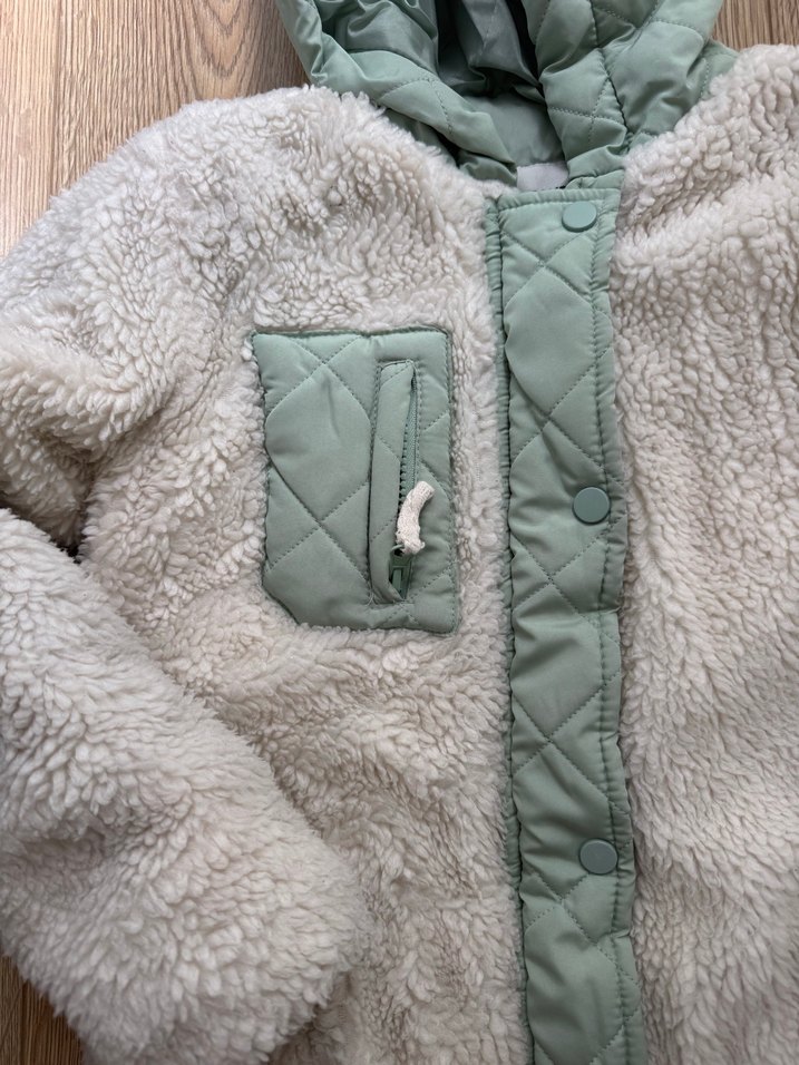 Kapüşonlu Beyaz Kürklü Kız Mont - Görsel 4