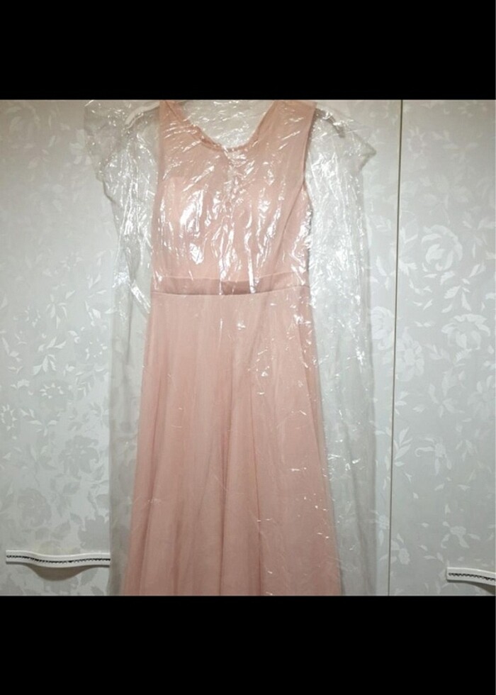 Sırt detaylı tül abiye - Görsel 4