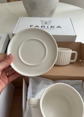 Beyaz Kabartmalı Seramik Fincan Seti - Görsel 6