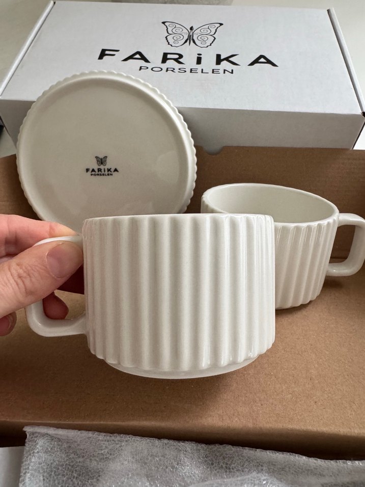 Beyaz Kabartmalı Seramik Fincan Seti - Görsel 3