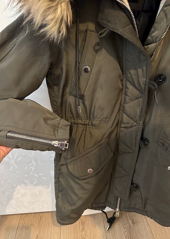 Kadın Bej Kamuflaj Desenli Kürklü Kışlık Mont - Görsel 3