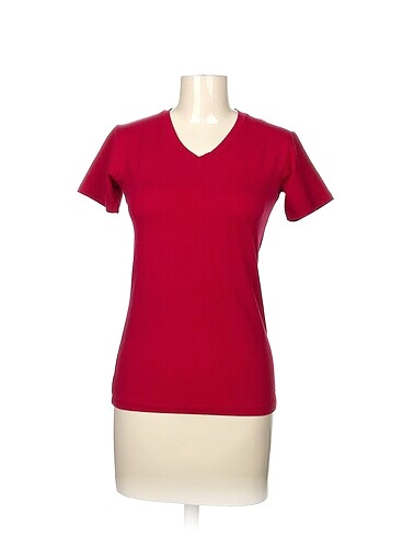 Diğer T-shirt %70 İndirimli.