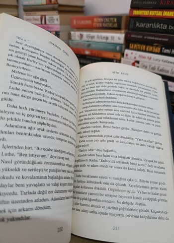 Evrenin Ötesi Beth Revis - Görsel 6