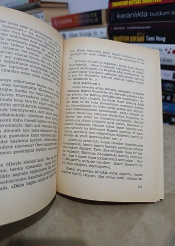 Arthur Hailey Başbakan - Görsel 5