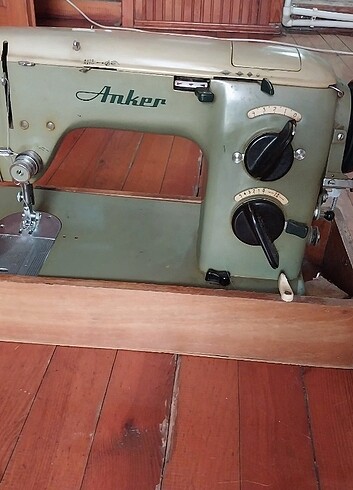 Vintage Dikiş Makinası (Çalışıyor)