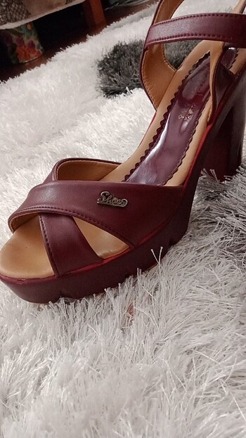 Shoes & More topuklu ayakabı 39-40 numara rengi bordo