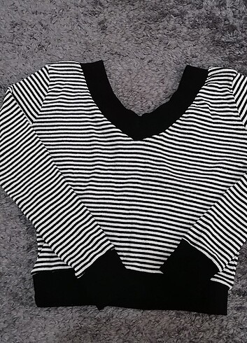 Çizgili Crop Bluz