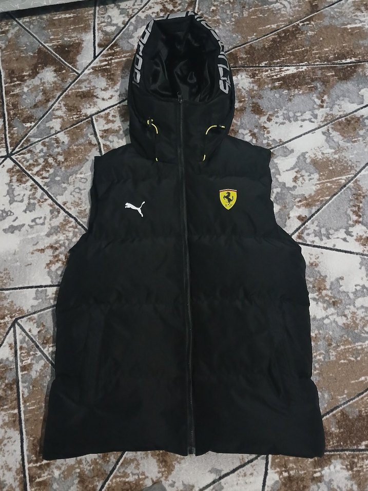 Siyah Erkek Puma Ferrari Nakışlı Yelek - Görsel 3