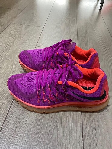 Nike spor ayakkabı