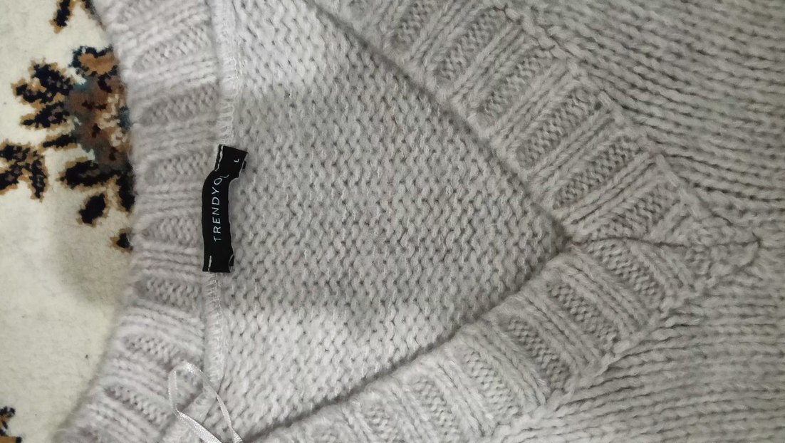 bej V-Yaka Örgü Kadın Süveter - Görsel 4