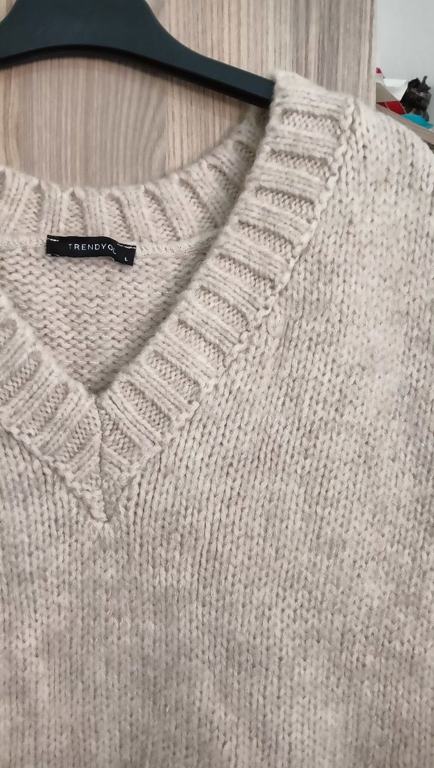 bej V Yaka Örgü Kadın Süveter - Görsel 2