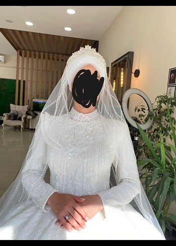 Uzun Kollu Yüksek Yakalı Beyaz Prenses Gelinlik