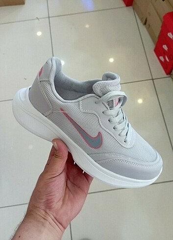 Nike Sneaker Spor 