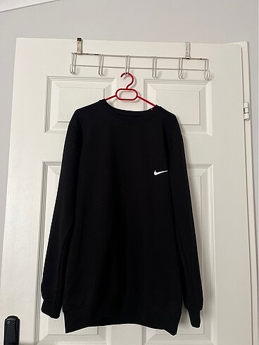 nike sweatshirt