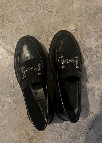 38 Beden Siyah Tokalı Kalın Topuklu Kadın Loafer