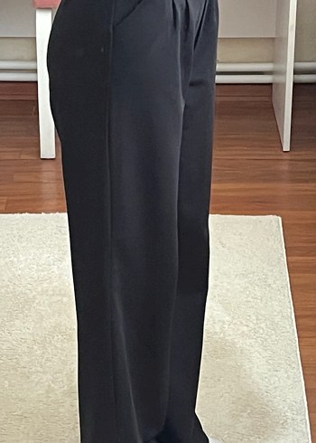 Düğmeli Siyah Kadın Kumaş Pantolon - Görsel 3