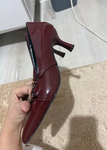 Bordo Rugan Kemer Detaylı Stiletto - Görsel 2