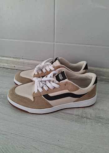 Vans 42