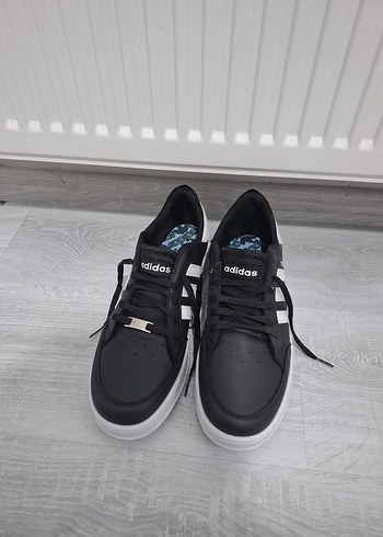 Adidas ayakkabı - Görsel 2