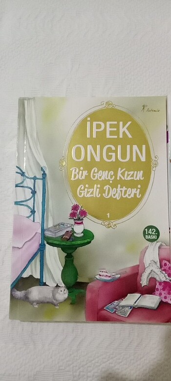 İpek Ongun kitapları 1,3,6 Bir genç kızın gizli defteri,Kendi