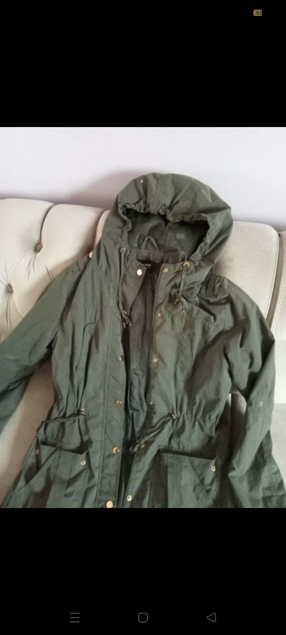 Düğmeli, Kapüşonlu Rahat Kesim Kadın Mont - Görsel 3