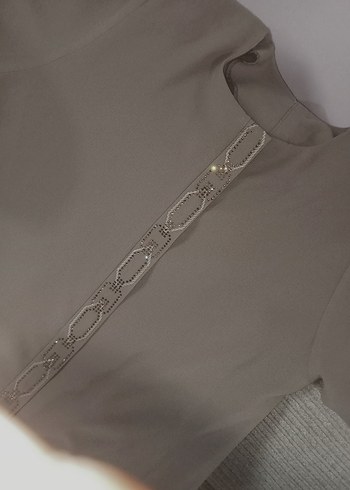 Zincir Detaylı Bej ferace - Görsel 4