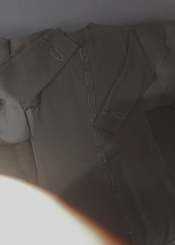 Zincir Detaylı Bej ferace - Görsel 8