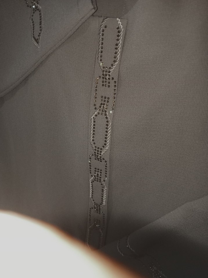 Zincir Detaylı Bej ferace - Görsel 2